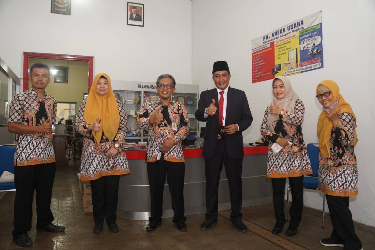 Bupati Magelang Zaenal Arifin, S.IP., Sapa Pegawai PD Aneka Usaha Pada Masa Pandemi Covid-19